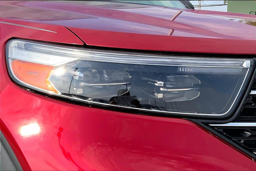 Used 2020 Ford Explorer XLT w/ Equipment Group 202A image 29