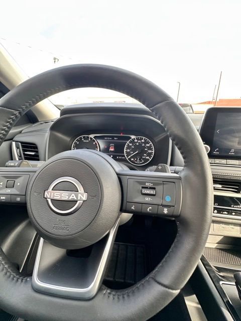 Certified 2024 Nissan Rogue SV w/ SV Premium Package AWD/4WD image 19