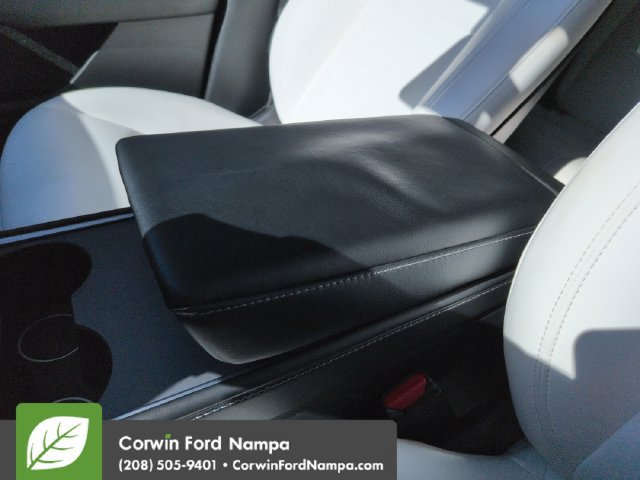 Used 2022 Tesla Model Y Long Range AWD/4WD image 16