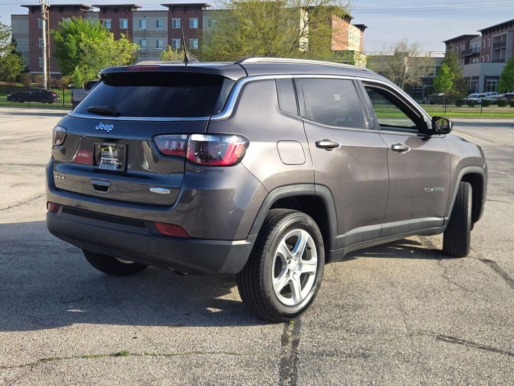 Used 2024 Jeep Compass Latitude AWD/4WD image 12