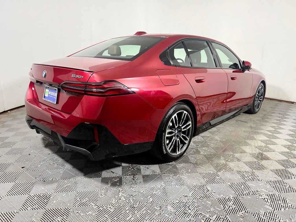 Used 2024 BMW 530i xDrive w/ M Sport Package AWD/4WD image 7