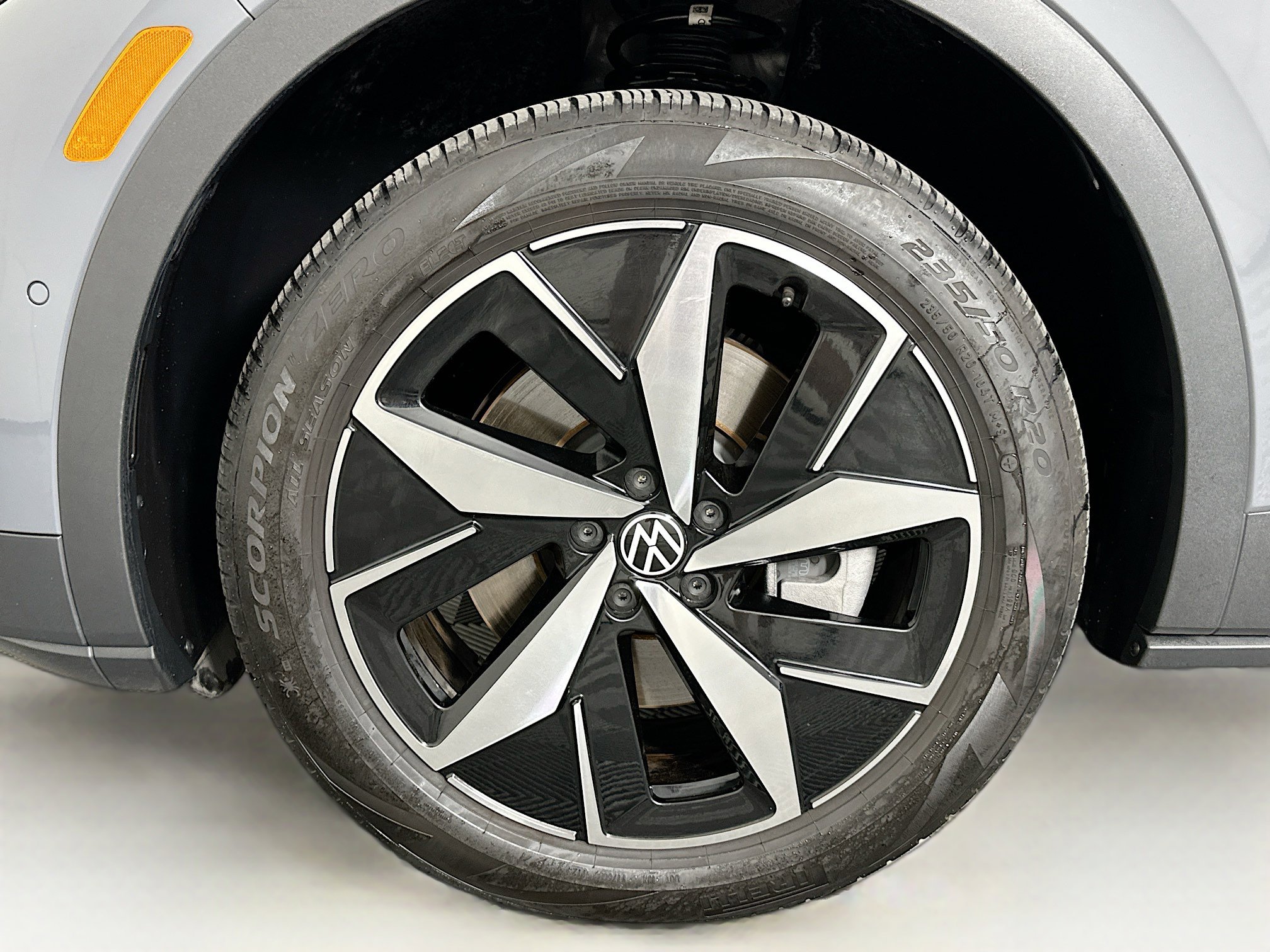 Used 2023 Volkswagen ID.4 Pro S AWD/4WD image 11