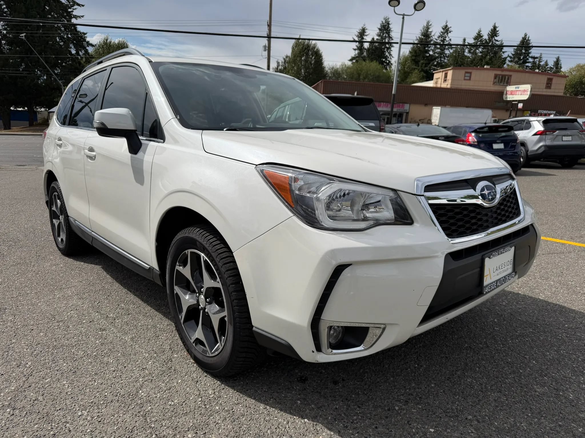 Used 2016 Subaru Forester 2.0XT Touring w/ Eyesight & Navigation System AWD/4WD image 3