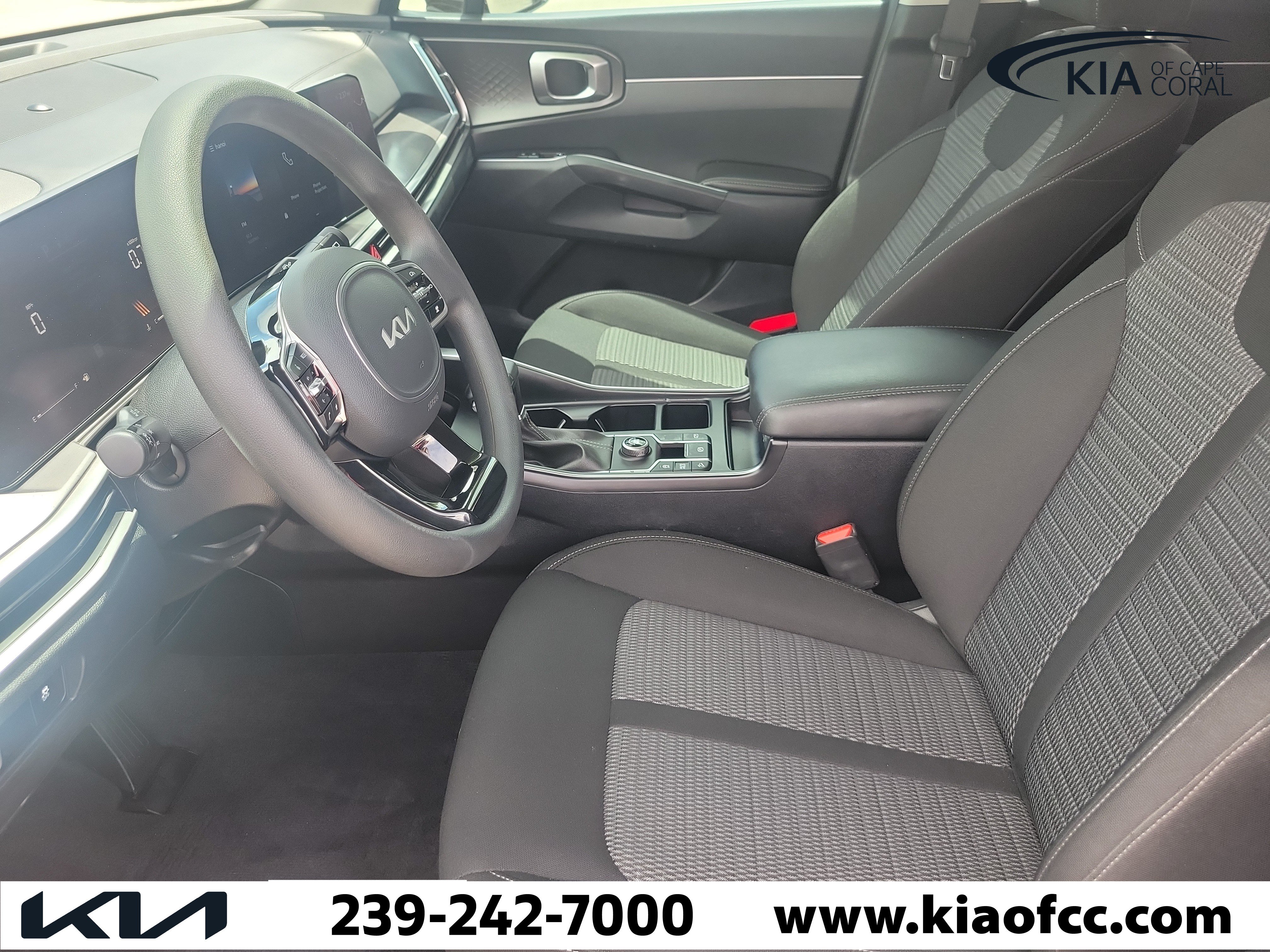 Certified 2025 Kia Sorento LX FWD image 21