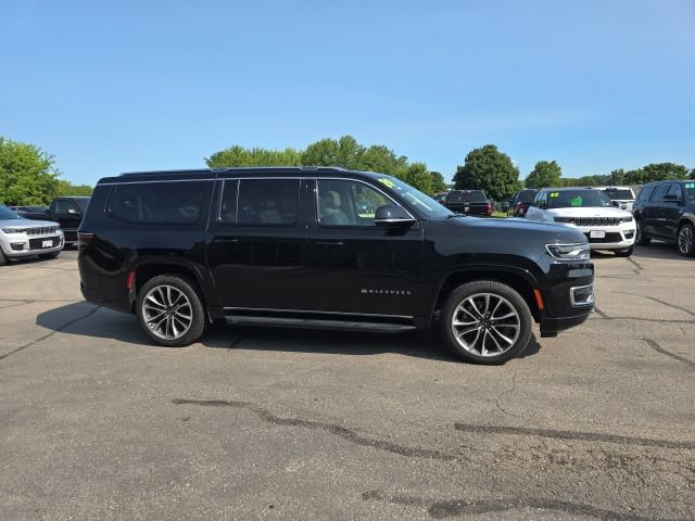 Used 2024 Jeep Wagoneer L Series II w/ Convenience Group I AWD/4WD image 8