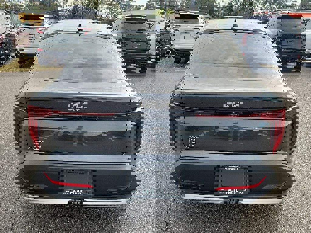 New 2026 Kia K4 LXS image 5
