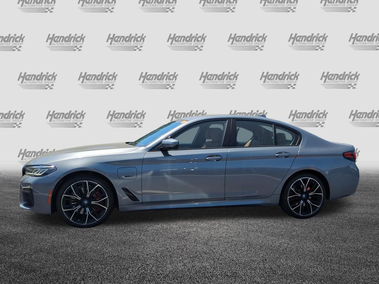 Certified 2023 BMW 530e w/ M Sport Package RWD image 7