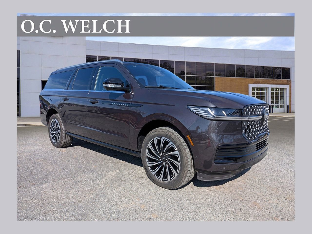 Certified 2025 Lincoln Navigator L Black Label image 1