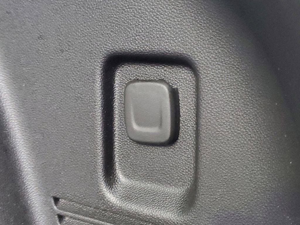 Certified 2023 Chevrolet Blazer RS w/ Driver Confidence II Package image 34