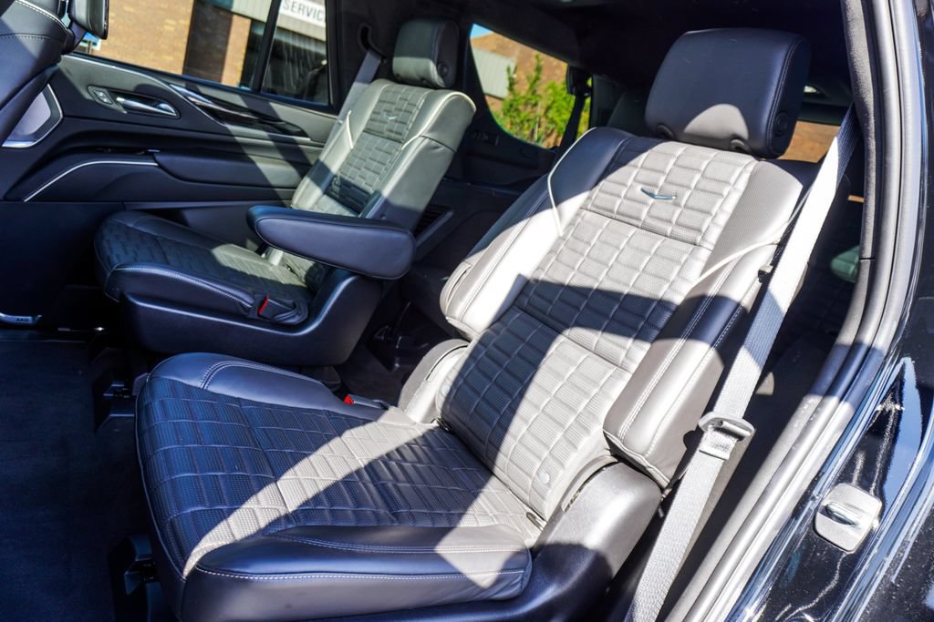 Used 2024 Cadillac Escalade V AWD/4WD image 9