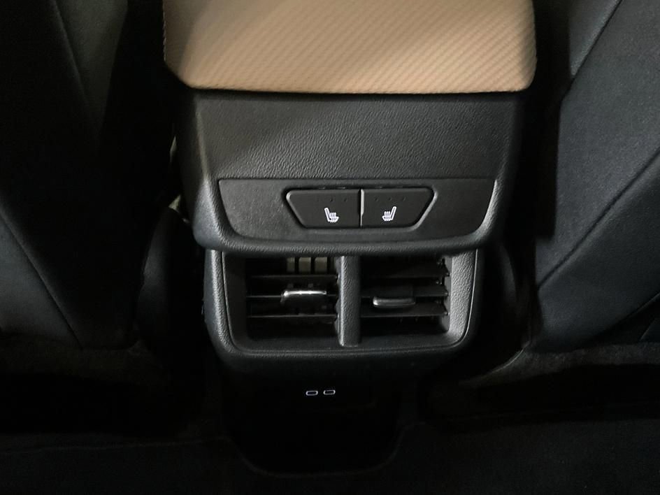 Used 2026 Chevrolet Equinox ACTIV w/ Convenience Package III image 31