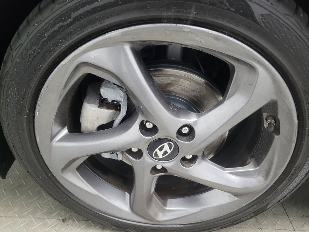 Used 2020 Hyundai Veloster 2.0 image 31