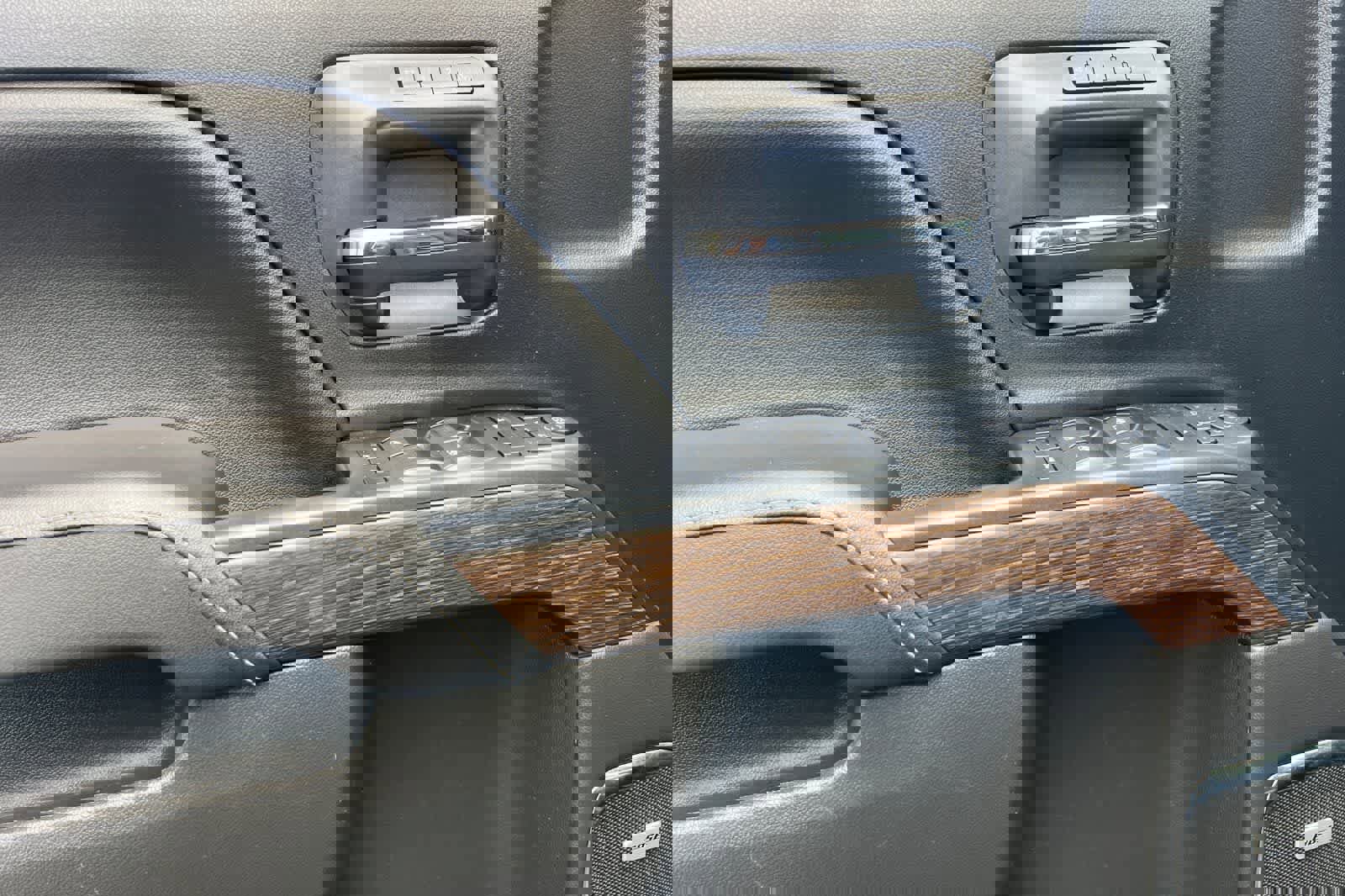 Used 2017 GMC Sierra 1500 Denali image 15