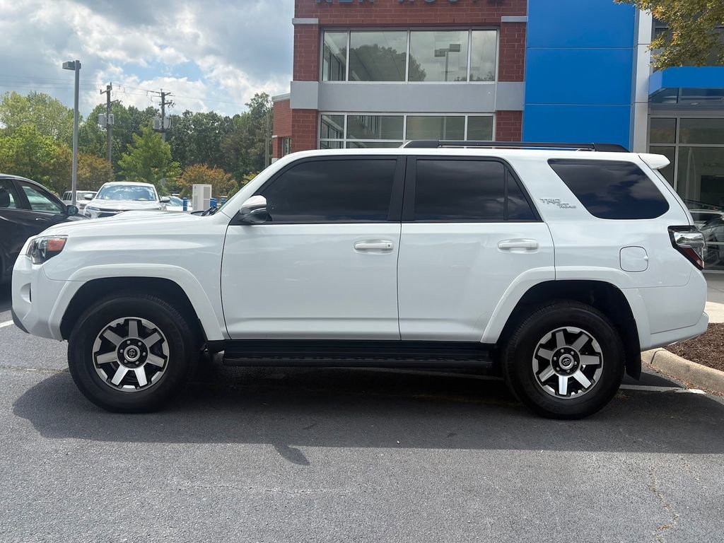 Used 2024 Toyota 4Runner TRD Off-Road Premium w/ Moonroof Package AWD/4WD image 2