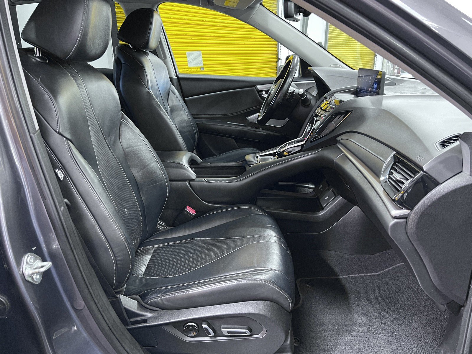 Used 2020 Acura RDX w/ Technology Package FWD image 17