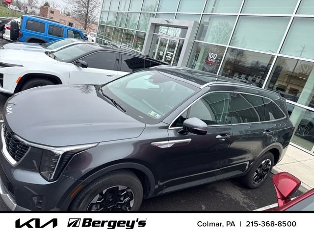 Used 2024 Kia Sorento S image 6