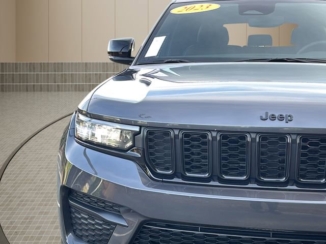 Certified 2023 Jeep Grand Cherokee Altitude image 42