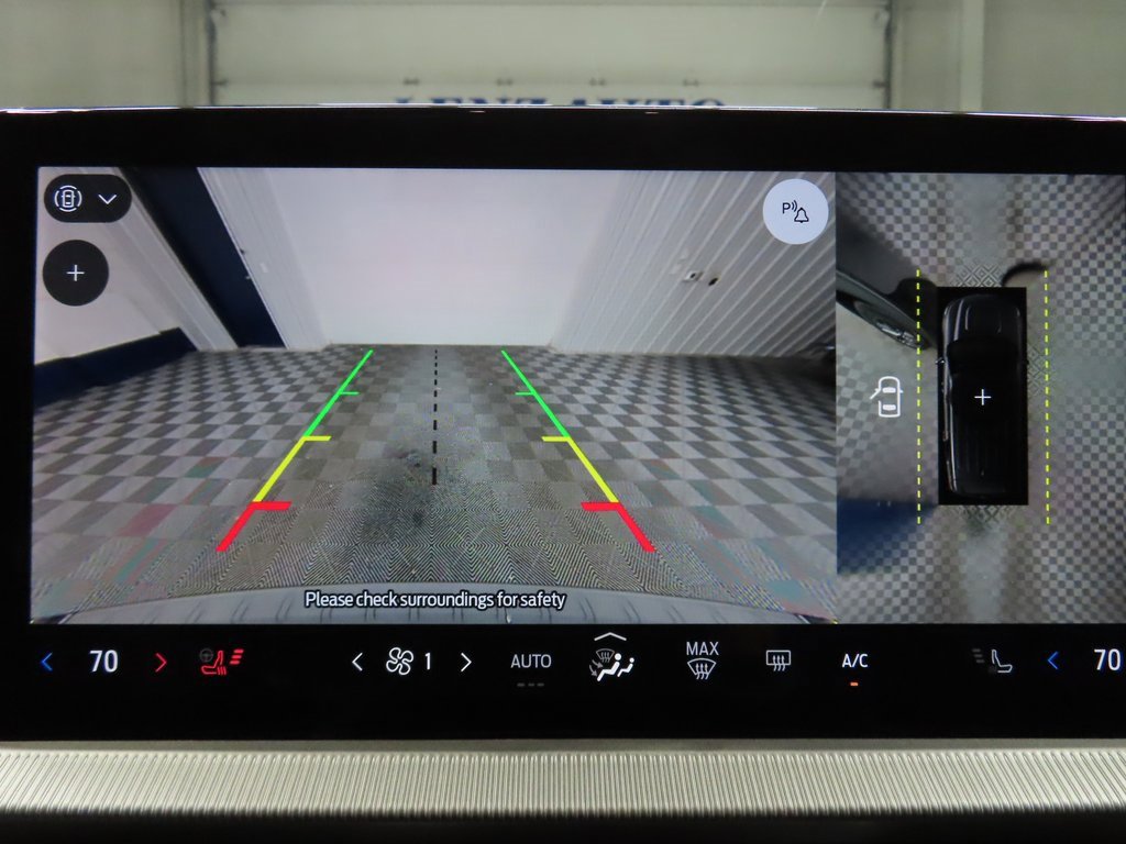 Used 2025 Ford Explorer ST image 14