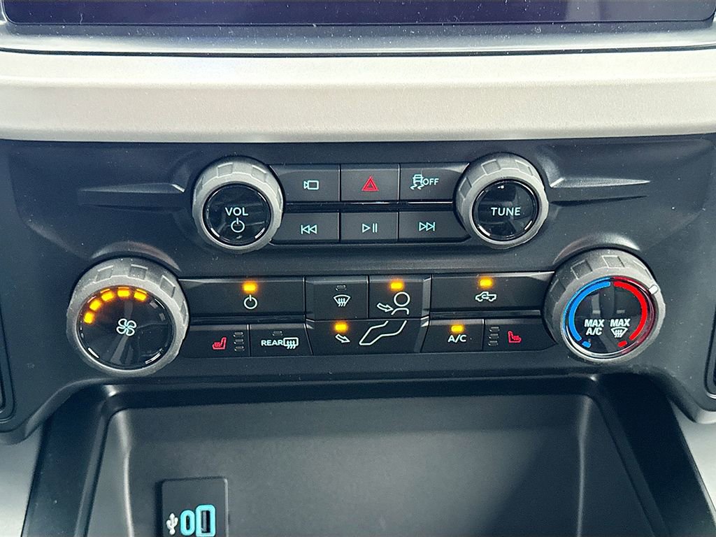 New 2026 Ford F350 XLT w/ XLT Premium Package image 34