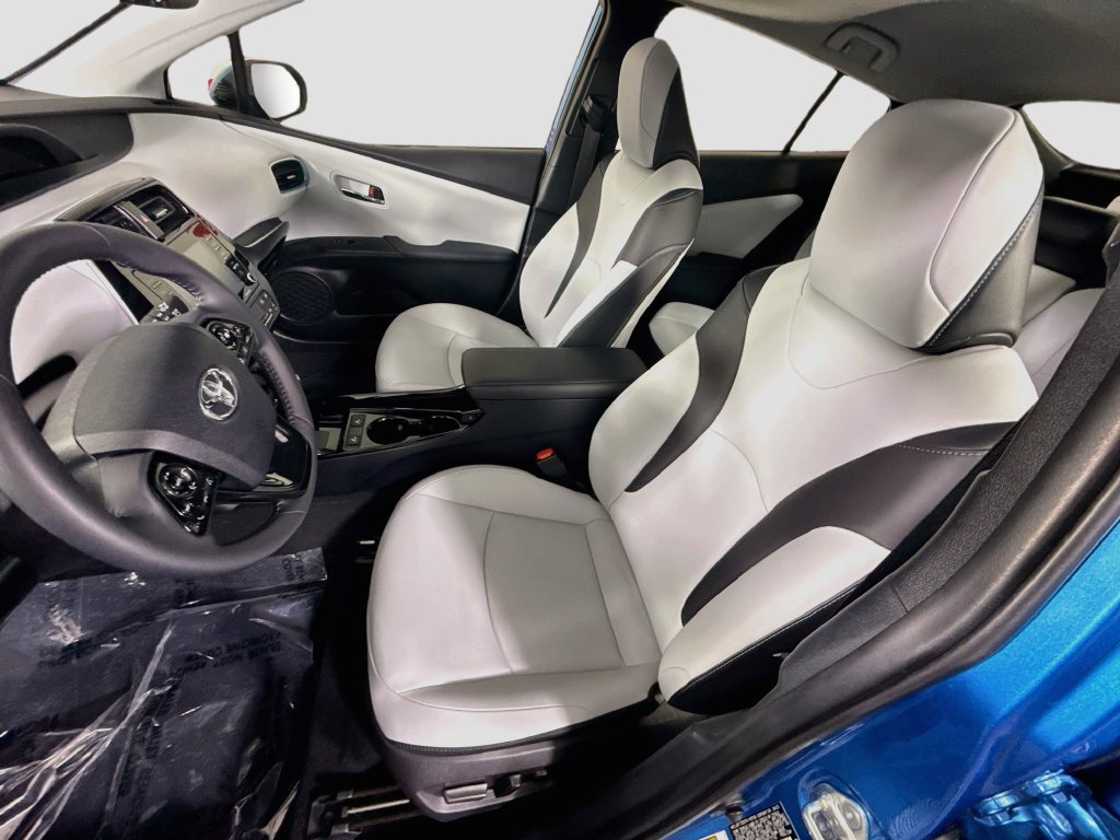 Certified 2022 Toyota Prius XLE w/ Premium Convenience Package FWD image 26