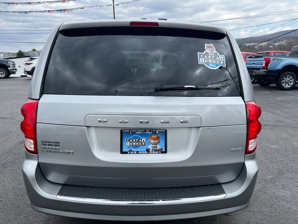 Used 2016 Dodge Grand Caravan SXT w/ UConnect Hands-Free Group image 7