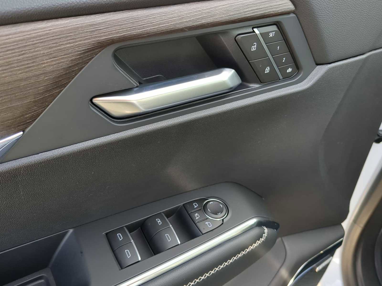 New 2026 GMC Acadia Denali w/ Super Cruise Package image 12