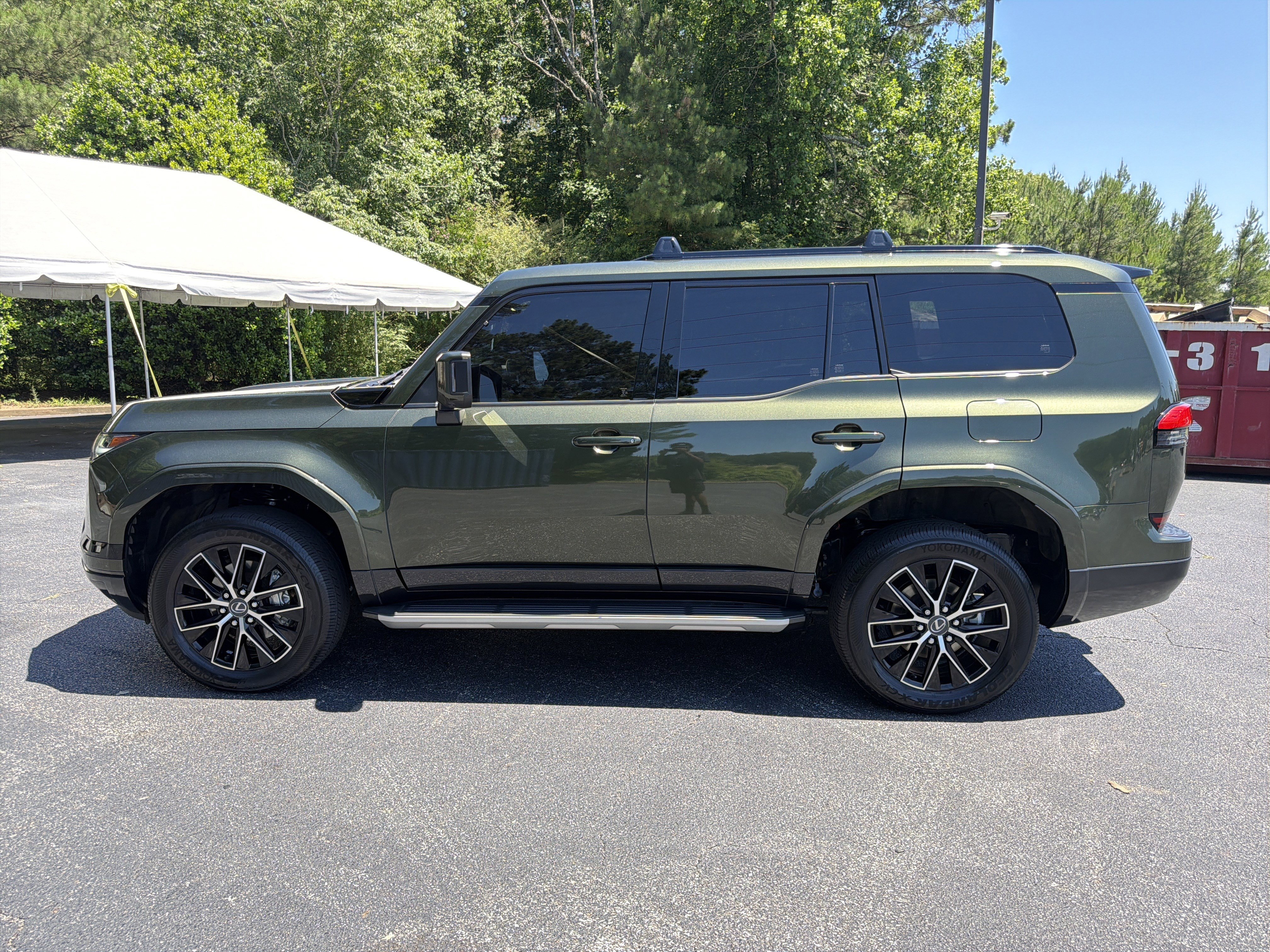 Used 2024 Lexus GX 550 w/ Accessory Package (Z1) AWD/4WD image 8