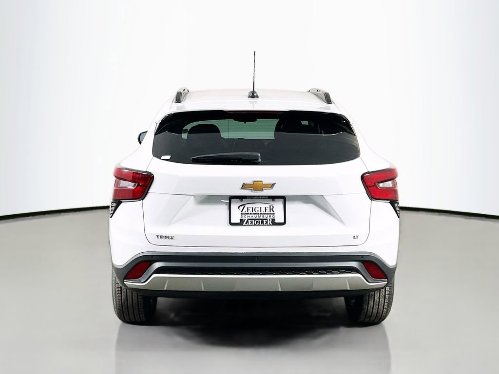 New 2026 Chevrolet Trax LT w/ Driver Confidence Package image 6