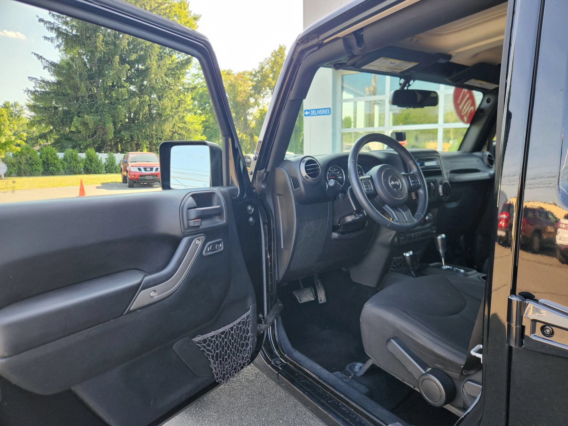 Used 2017 Jeep Wrangler Unlimited Sport w/ Quick Order Package 24S AWD/4WD image 23