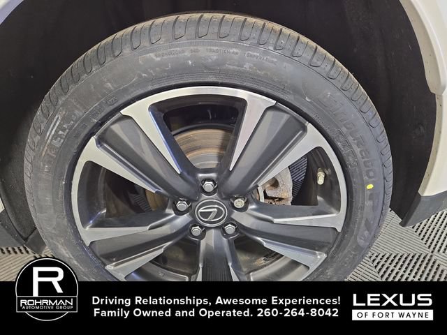 Used 2024 Lexus UX 250h AWD w/ Premium Package image 12