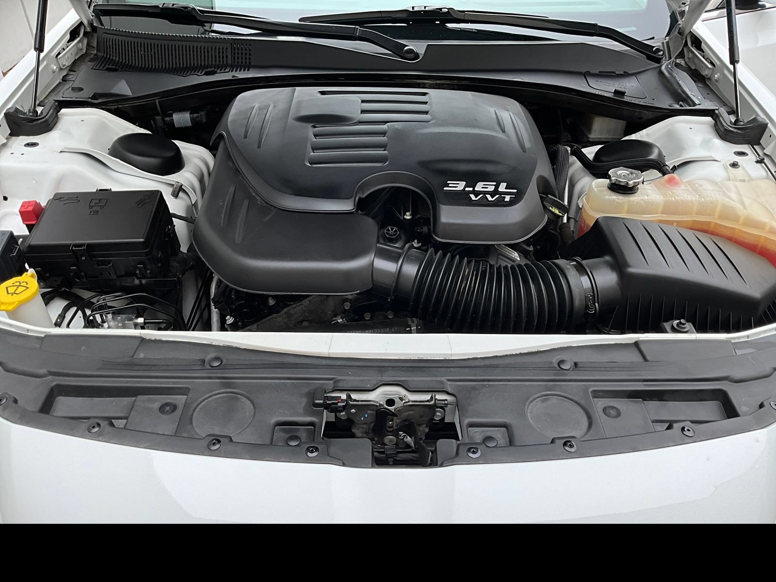 Used 2021 Chrysler 300 Touring L AWD/4WD image 17