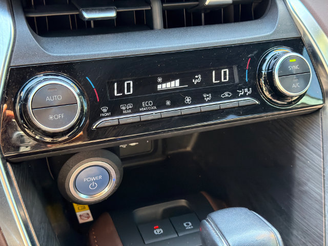 Used 2021 Toyota Venza XLE w/ Softex Package AWD/4WD image 26