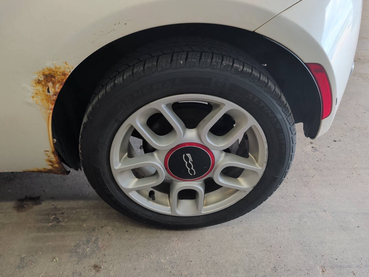 Used 2012 FIAT 500 Pop FWD image 10