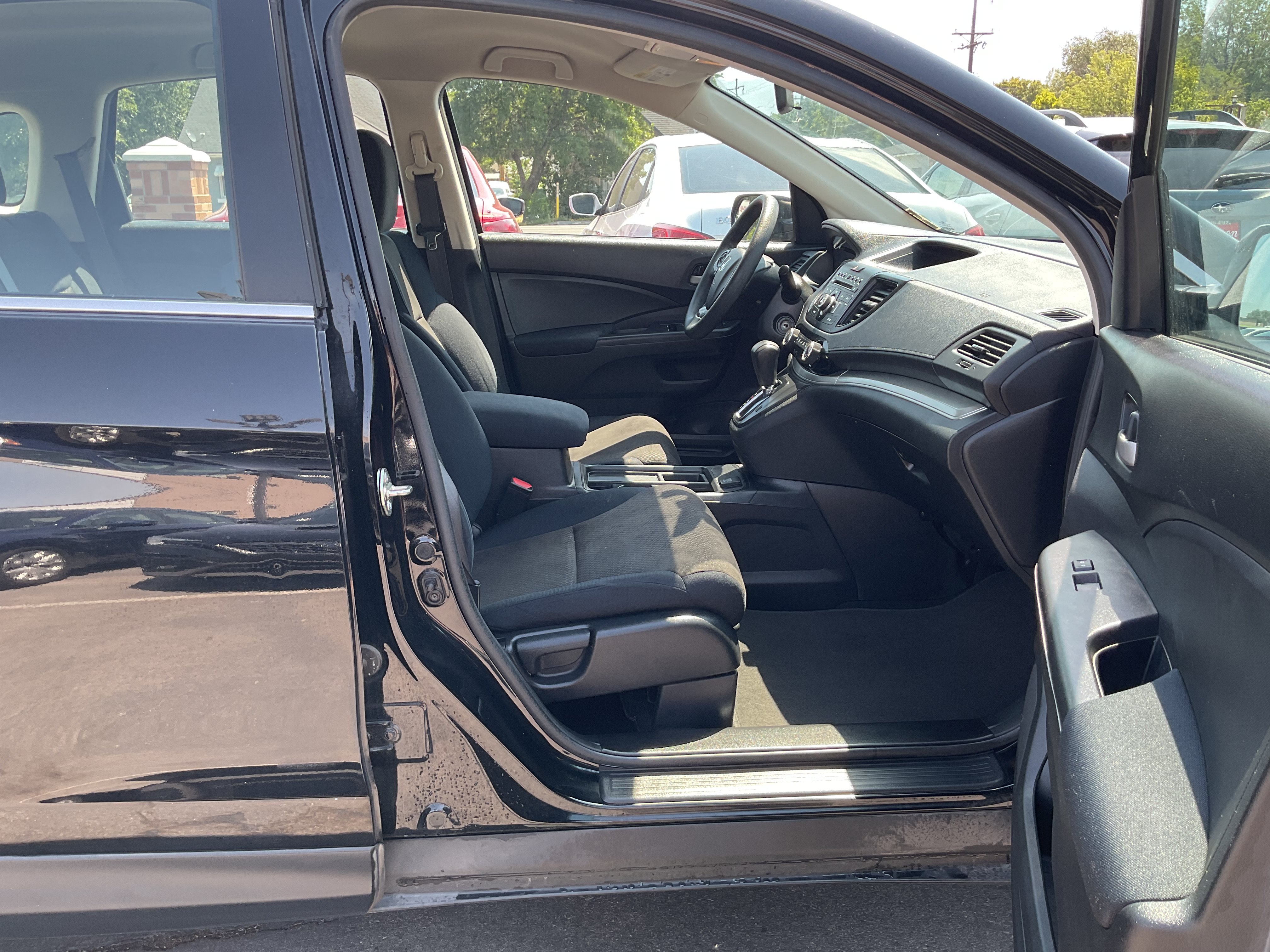 Used 2016 Honda CR-V LX image 13