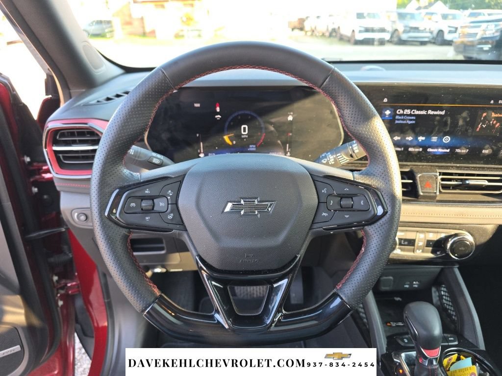 Used 2025 Chevrolet TrailBlazer RS w/ Convenience Package AWD/4WD image 12