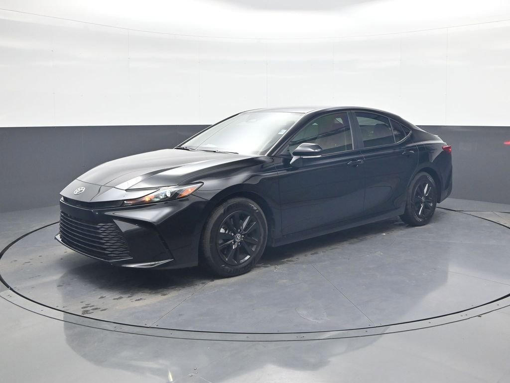 Used 2025 Toyota Camry LE w/ Convenience Package image 3