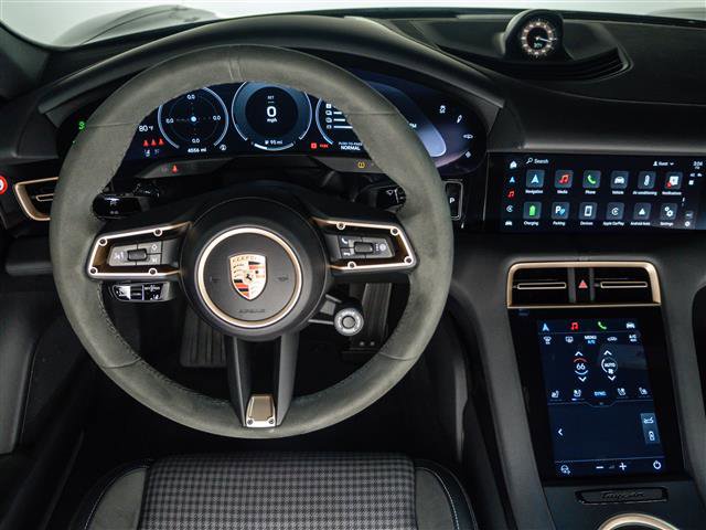 Used 2025 Porsche Taycan 4S AWD/4WD image 17