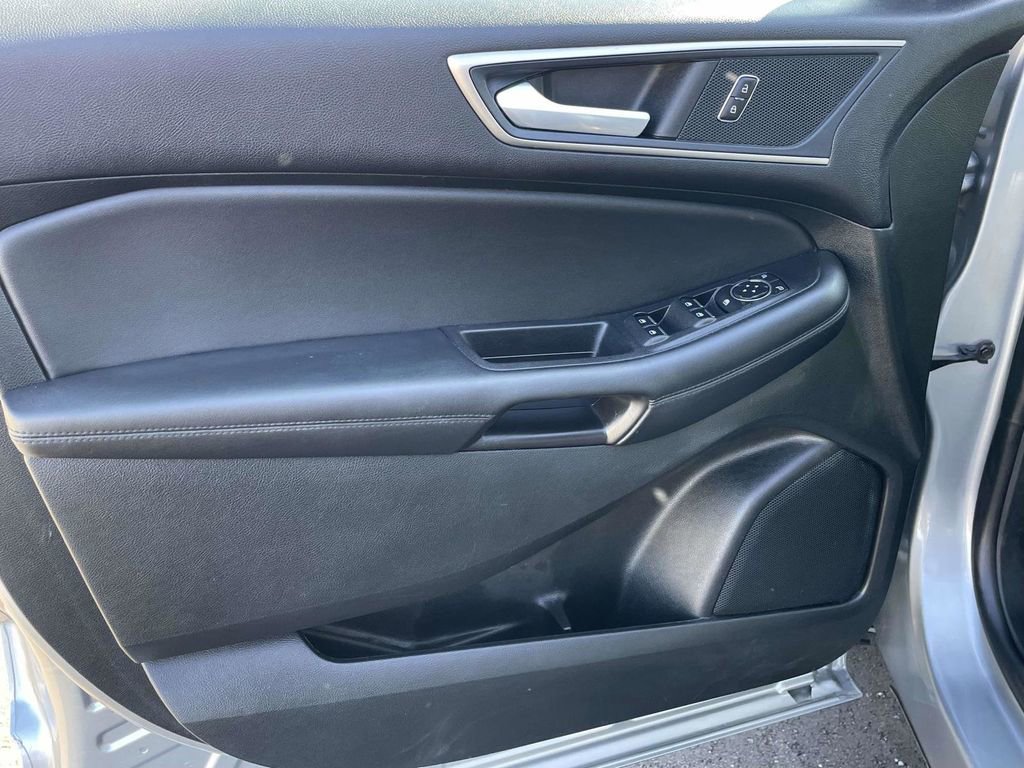 Used 2024 Ford Edge SEL AWD/4WD image 14