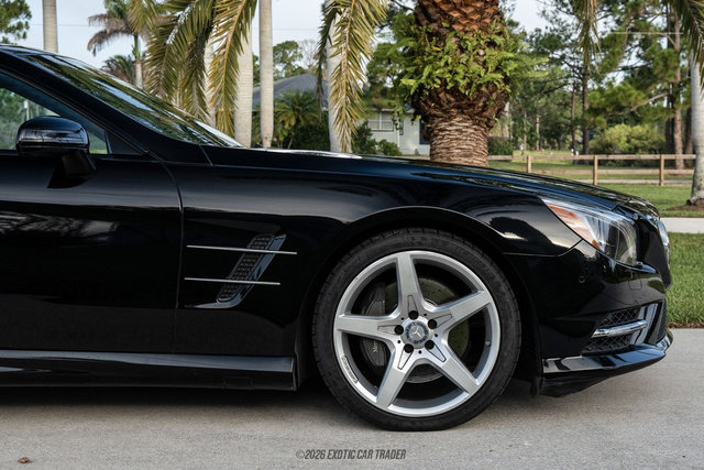Used 2016 Mercedes-Benz SL 550 image 11