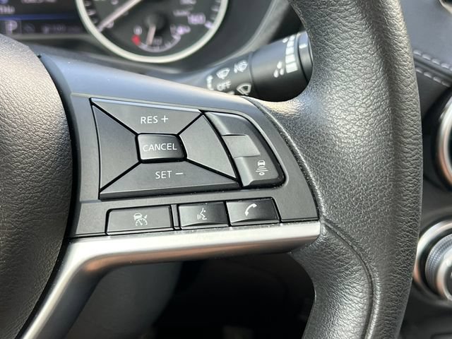 Used 2024 Nissan Sentra SV FWD image 17