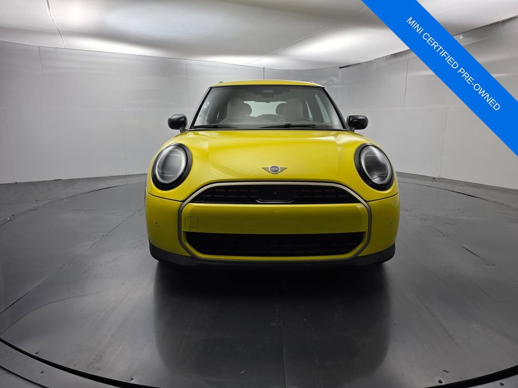 Used 2025 MINI Cooper 2-Door Hardtop FWD image 2