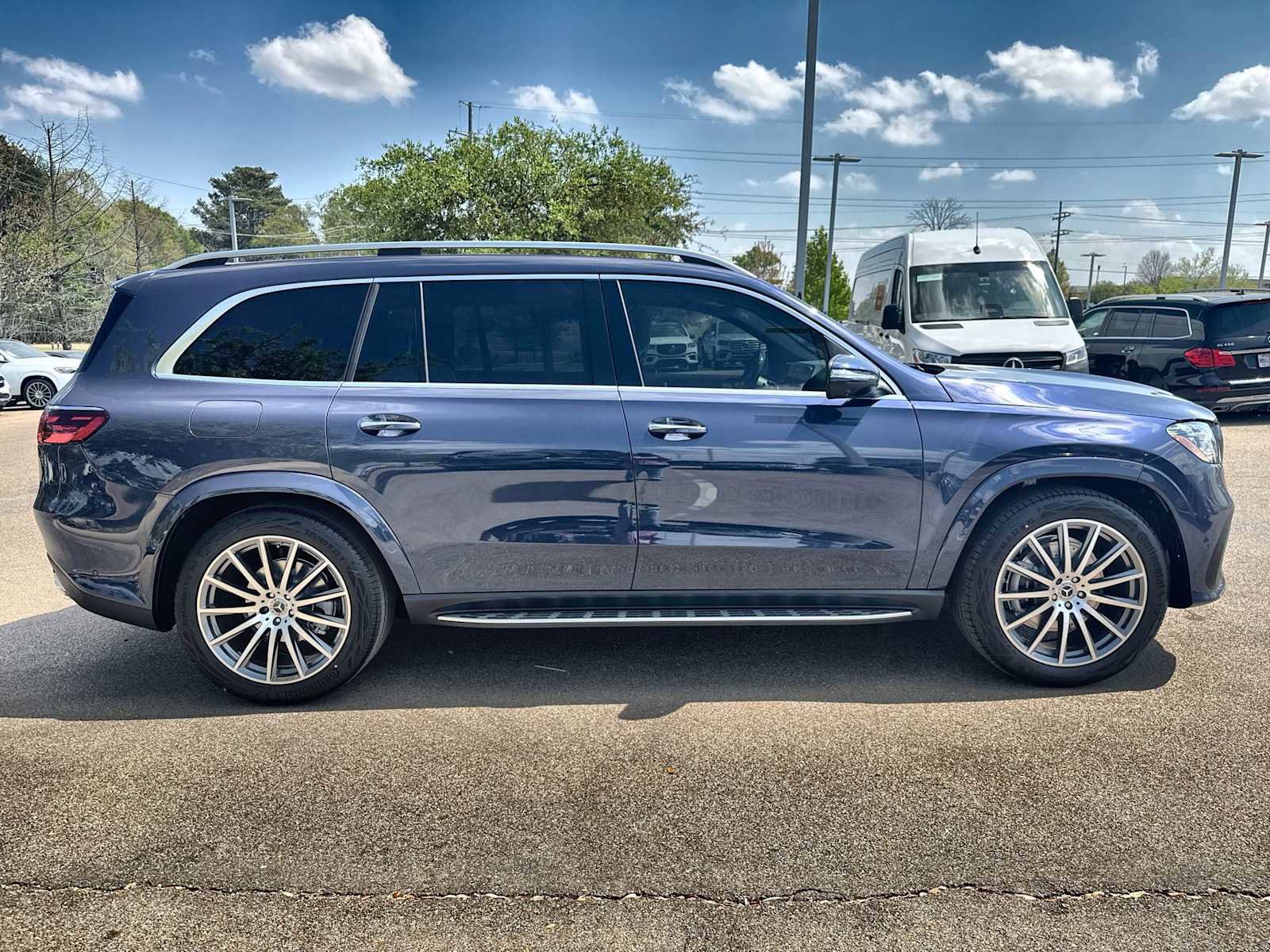 New 2026 Mercedes-Benz GLS 450 4MATIC image 10