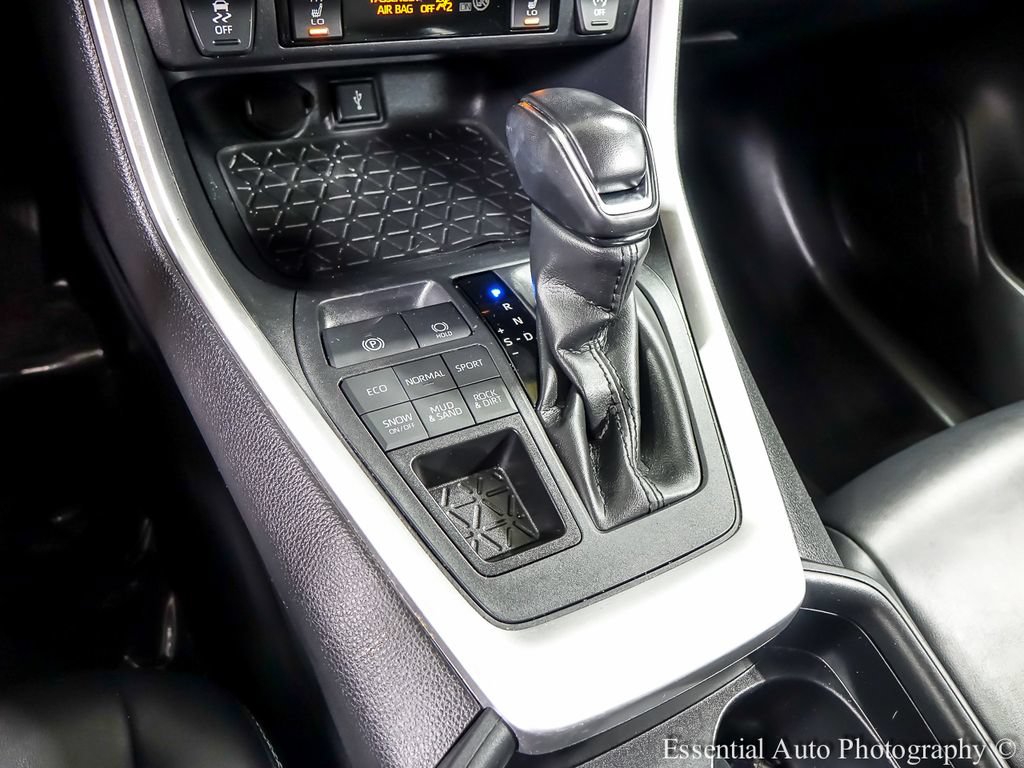 Used 2021 Toyota RAV4 XLE Premium AWD/4WD image 19