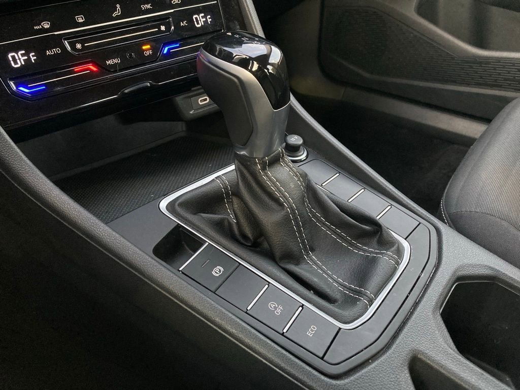 Used 2025 Volkswagen Jetta S image 23