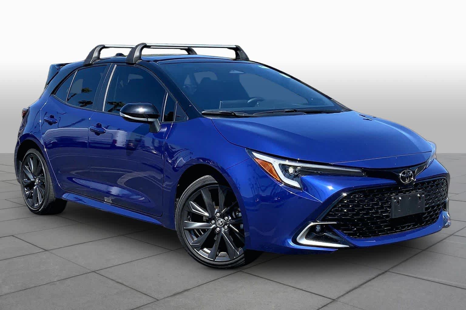 Certified 2025 Toyota Corolla XSE FWD image 2