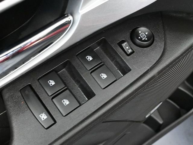 Used 2016 Chevrolet Equinox LTZ w/ Enhanced Convenience Package image 21