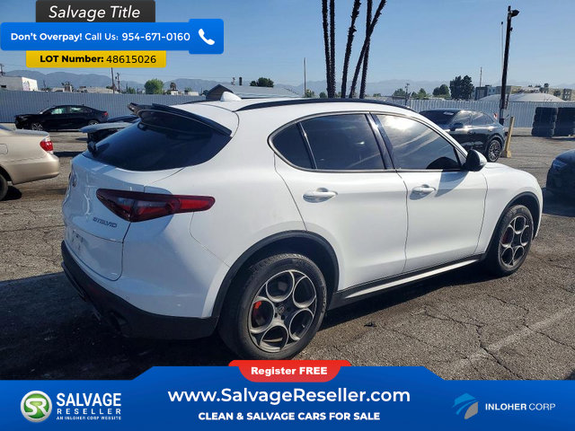 Used 2022 Alfa Romeo Stelvio Sprint RWD image 4