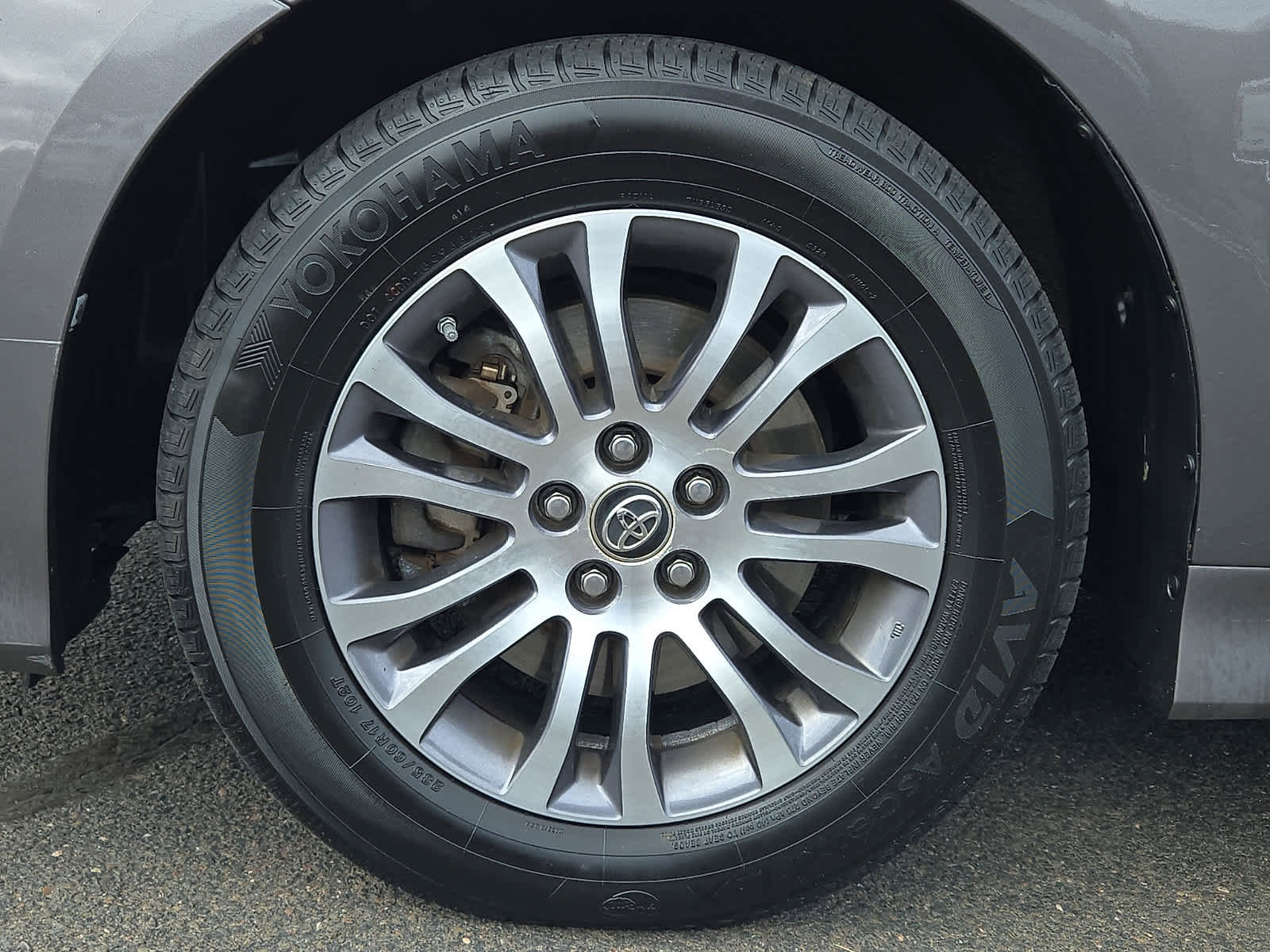 Used 2018 Toyota Sienna XLE FWD image 9