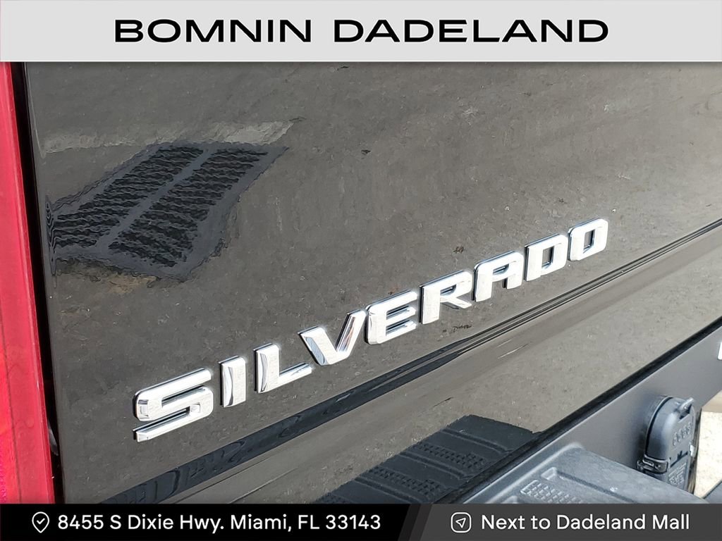 Used 2025 Chevrolet Silverado 2500 Custom w/ Custom Value Package image 7