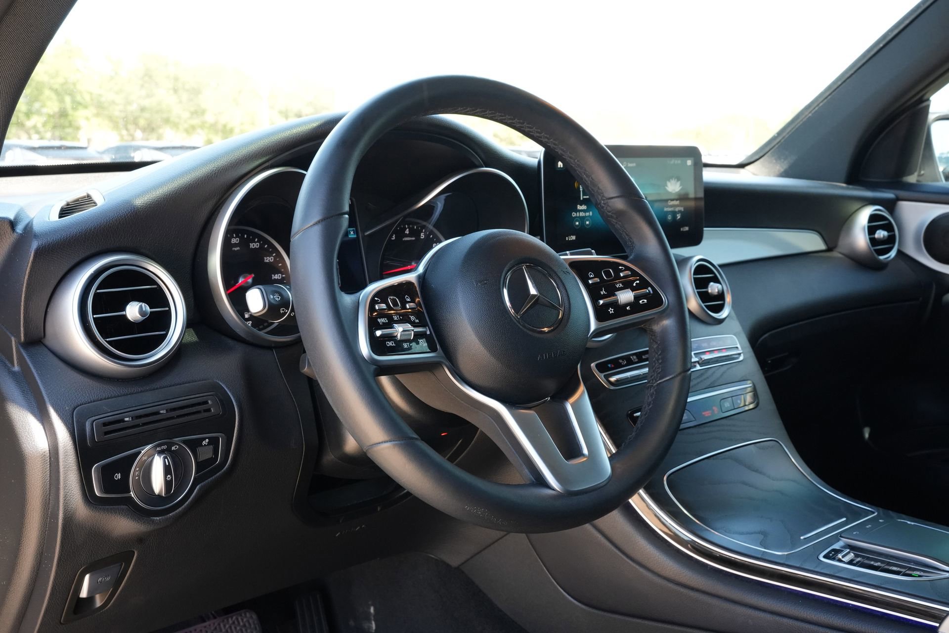 Used 2022 Mercedes-Benz GLC 300 image 17